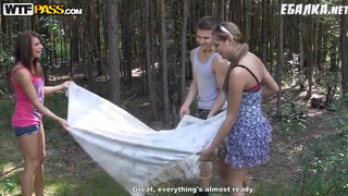 Две девушки сняли парня для секса - порно видео смотреть онлайн на lys-cosmetics.ru